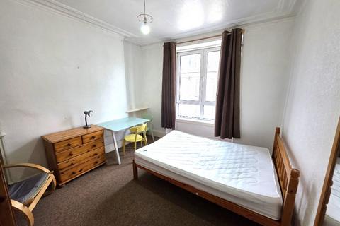 2 bedroom flat to rent, Urquhart Road, City Centre, Aberdeen, AB24