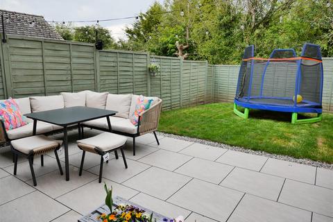 69 Anson Avenue, Calne, SN11 8FY