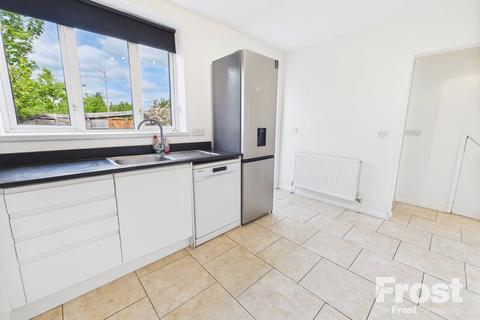 4 Hampden Road, Slough, SL3 8SD