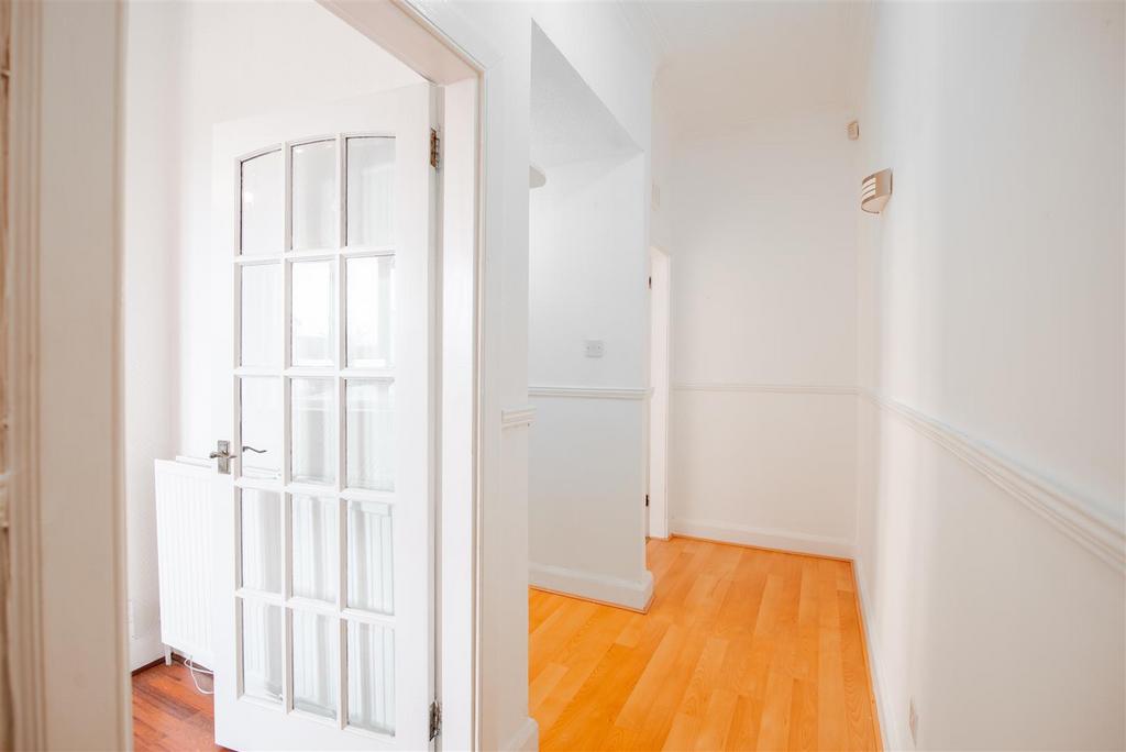 Hallway.jpg