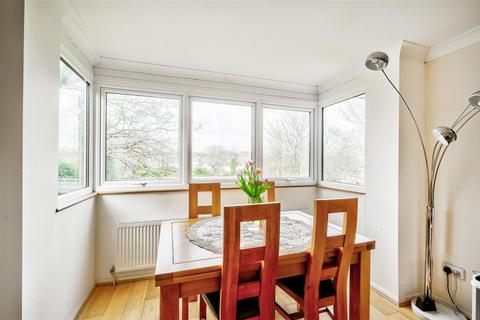 2 bedroom flat for sale, New Wanstead, Wanstead