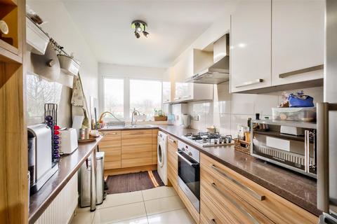 2 bedroom flat for sale, New Wanstead, Wanstead
