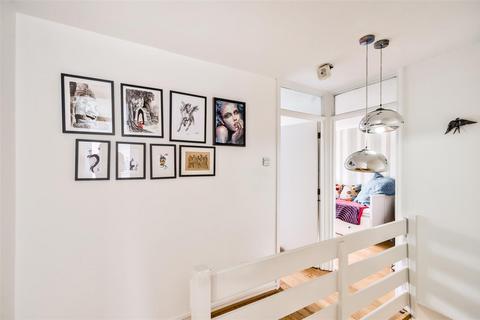 Flat 39, Bourne Court New Wanstead, London, E11 2TG