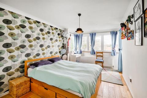 Flat 39, Bourne Court New Wanstead, London, E11 2TG