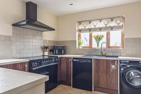 3 bedroom semi-detached house for sale, Gracey Lane, Wibsey, BD6 3SL