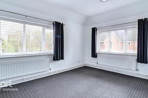2 bedroom flat for sale, Trinity Mews, Bury St Edmunds