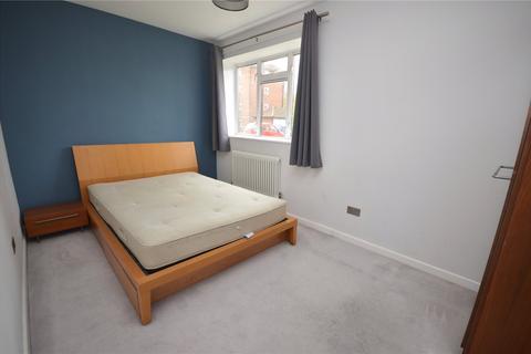 97 Ravens Way, London, SE12 8HB