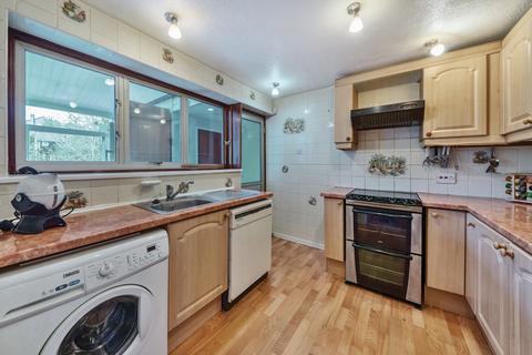 undefined, Castlefields Avenue, Cheltenham GL52