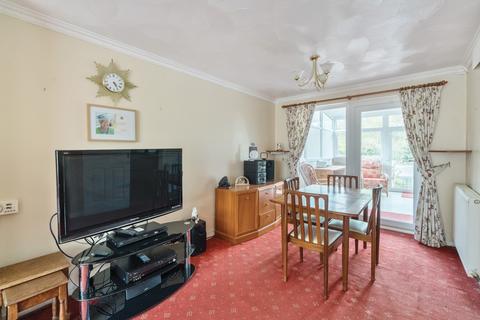 undefined, Castlefields Avenue, Cheltenham GL52