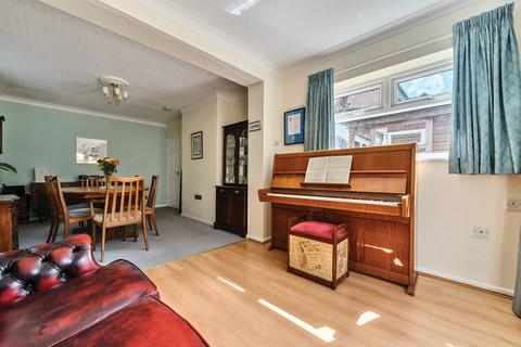 44 Binscombe Lane, Farncombe, Godalming, GU7 3PP