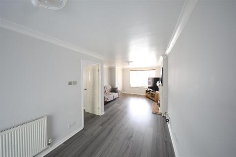34 Bannister Drive, Hull, HU9 1EJ