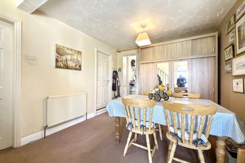12 East View, Easington Colliery, Peterlee, SR8 3NQ