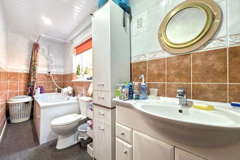 12 East View, Easington Colliery, Peterlee, SR8 3NQ