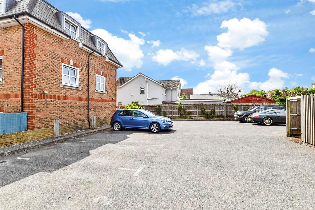 Driveway/Parking