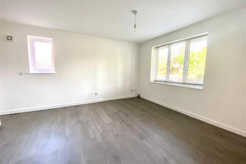 1 bedroom flat for sale, 91 Lambourn Drive, Shrewsbury, SY3 5NF