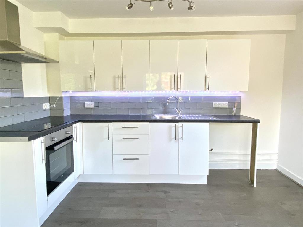 91 Lambourne-3.jpg