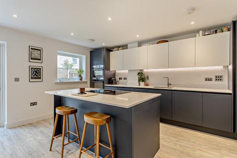 4 bedroom link detached house for sale, Gregory Park South, Cambridge, Cambridgeshire
