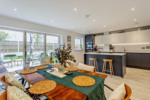 4 bedroom link detached house for sale, Gregory Park South, Cambridge, Cambridgeshire