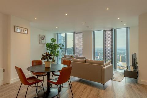 2 bedroom apartment to rent, Silvercroft Street, Manchester
