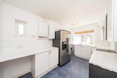 36 Collingwood Close, Twickenham, TW2 7AF