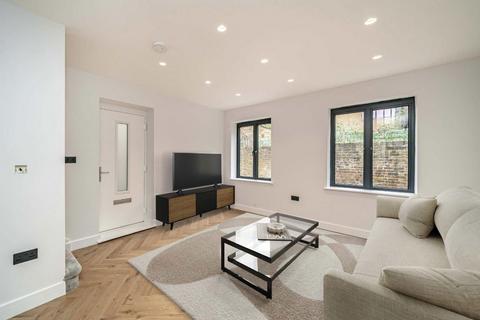 1 bedroom maisonette for sale, The Avenue, London W13