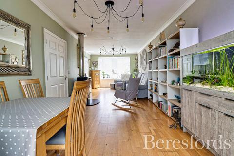 2 bedroom bungalow for sale, Volwycke Avenue, Maldon, CM9