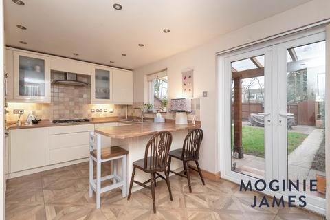3 bedroom detached house to rent, Allen Close, Old St. Mellons, Cardiff, CF3