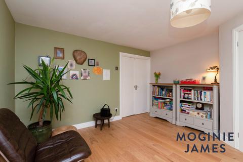 3 bedroom detached house to rent, Allen Close, Old St. Mellons, Cardiff, CF3
