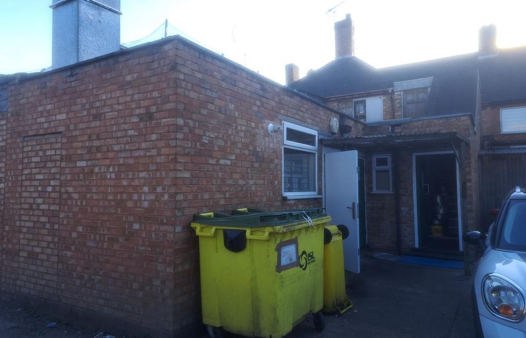 Rear Access to First Floor