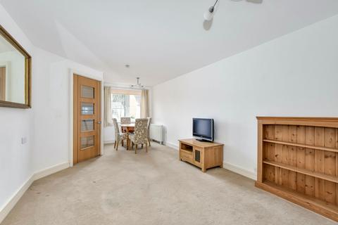 1 bedroom ground floor flat for sale, Bellingdon Road, Chesham, HP5 2FG