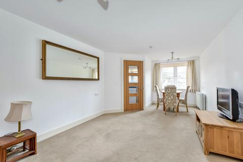 1 bedroom ground floor flat for sale, Bellingdon Road, Chesham, HP5 2FG