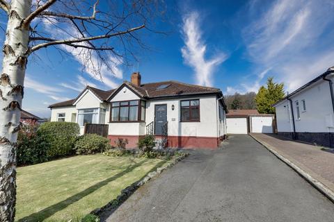 3 bedroom bungalow for sale - Autumn Crescent, Horsforth, Leeds, West Yorkshire, LS18