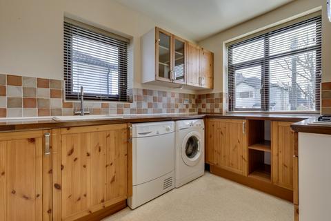 12 Autumn Crescent, Horsforth, Leeds, LS18 4HT