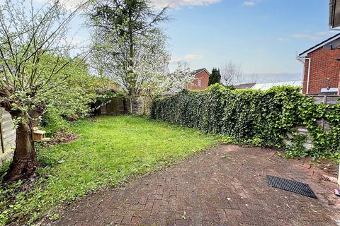 4 bedroom semi-detached house for sale, Brightwater Close, Whitefield, M45