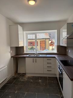 3 bedroom terraced house to rent, Gwendoline Street, Port Talbot SA12