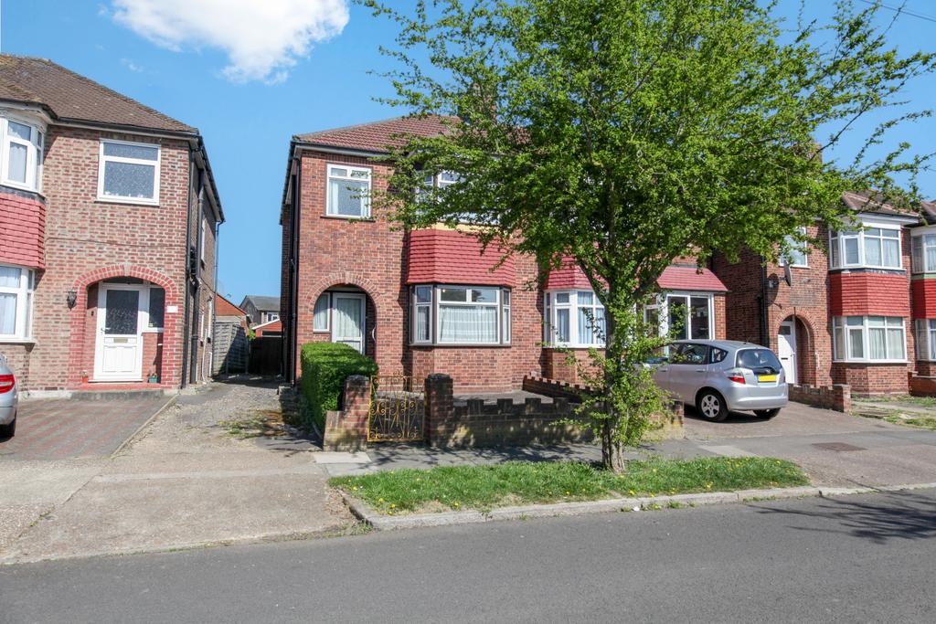 Three Bed Semi Detached House Off Northolt Road W