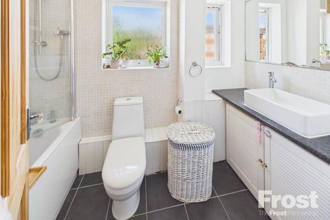 24 New Road, Datchet, Slough, SL3 9JB