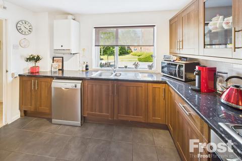 24 New Road, Datchet, Slough, SL3 9JB