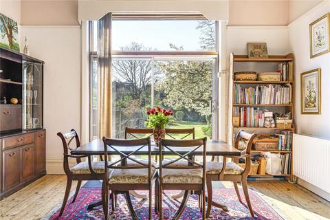 7 Layer Gardens, London, W3 9PR
