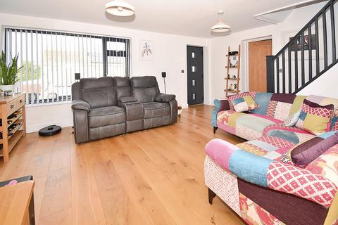 4 bedroom semi-detached house for sale, Sullivan Road, Broadfields, Exeter, EX2