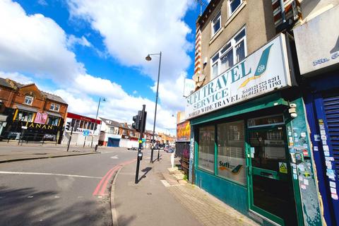 Retail property (high street) to rent, Birmingham B11