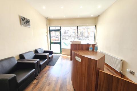 Retail property (high street) to rent, Birmingham B11