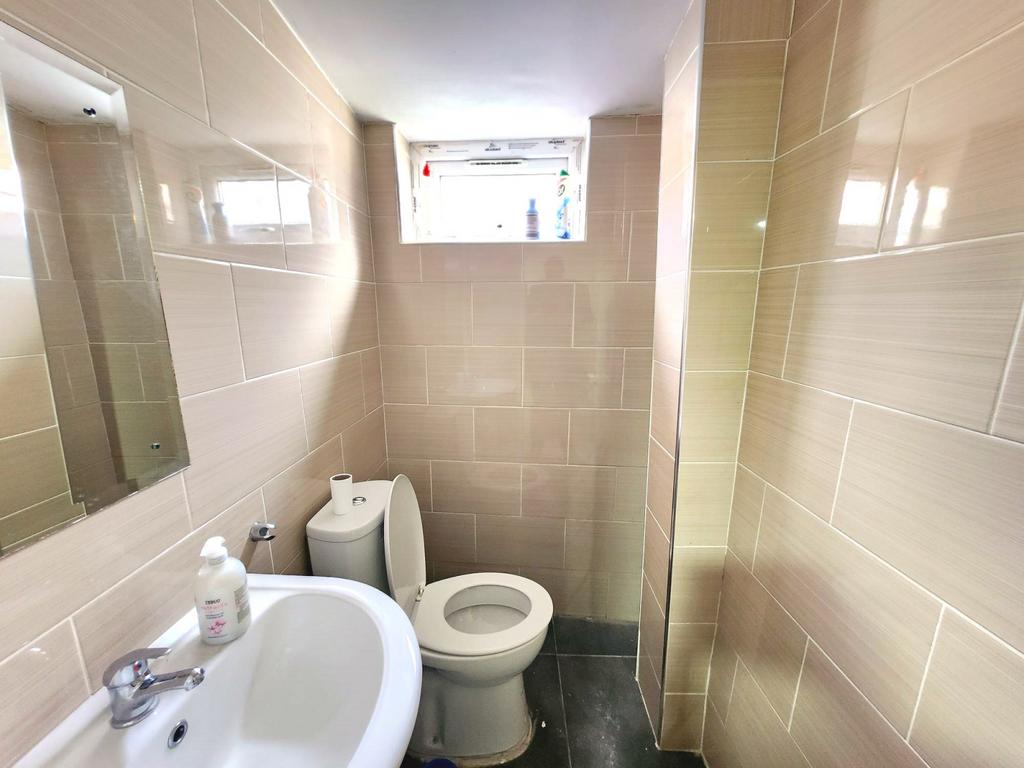 Ground floor bathroom