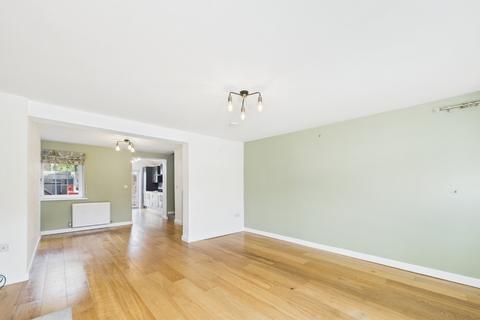 2 bedroom end of terrace house for sale, South Street, Middleton, YO25 9UB