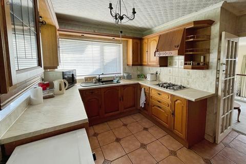 3 bedroom detached house for sale, Broomhill, Port Talbot, Neath Port Talbot. SA13 2US