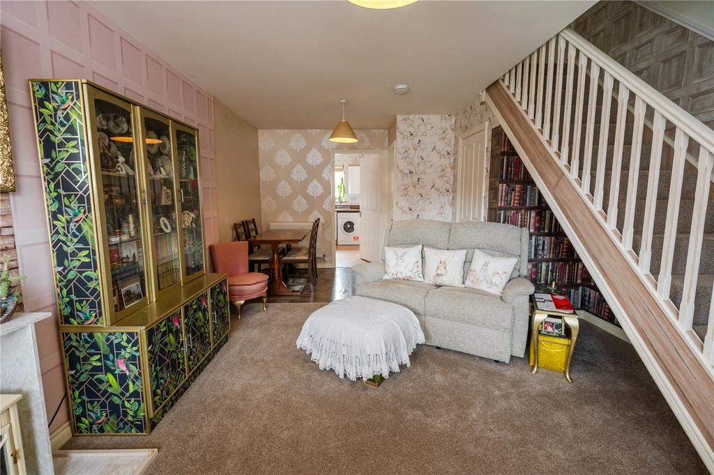 Living Room (2)
