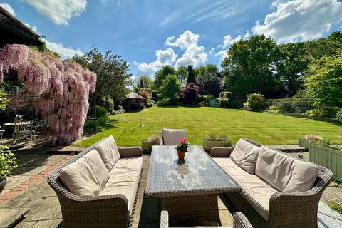 undefined, Chiltern Hills Road, Beaconsfield, HP9