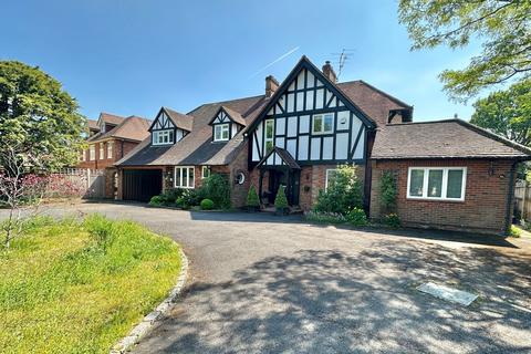 undefined, Chiltern Hills Road, Beaconsfield, HP9