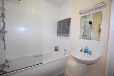 2 bedroom apartment for sale, Cavendish House, Haverhill CB9