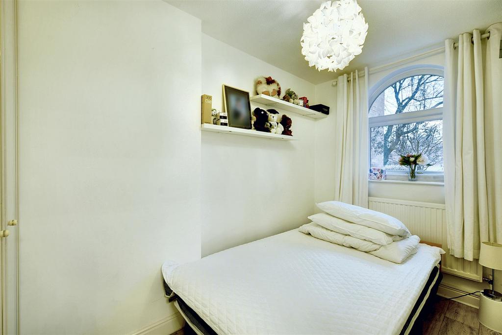 Bedroom 2.jpg